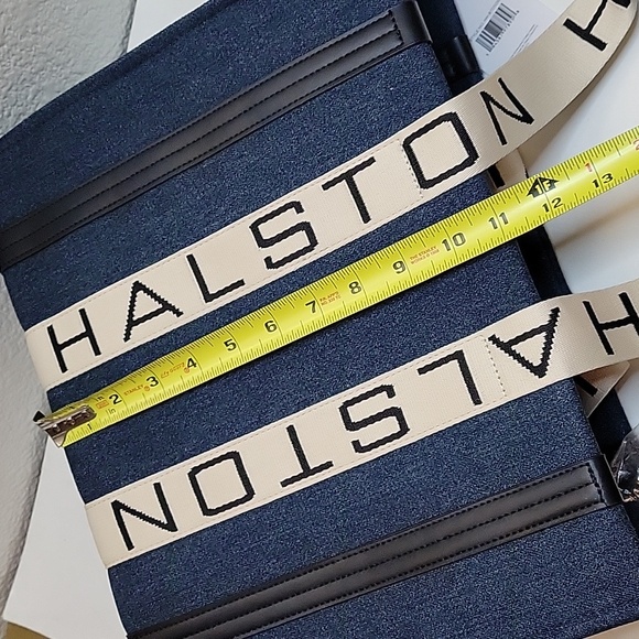 NWT Halston Denim Blue Canvas Tote Bag With Crossbody Strap - Picture 17 of 17